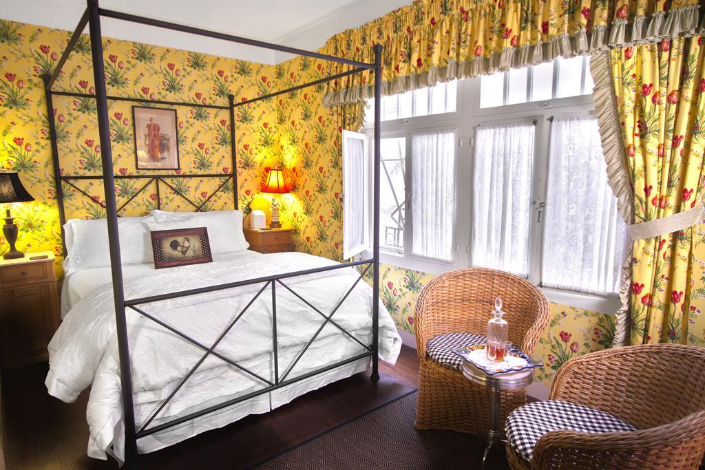 The Bed And Breakfast Inn At La Jolla San Diego Room photo